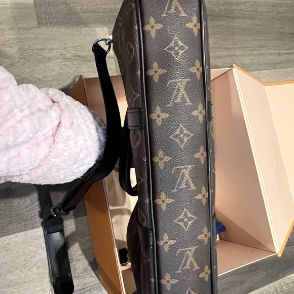 Louis Vuitton Monogram Macassar Porte-Documents Voyage PM Men’s Briefcase - Picture 3 of 8